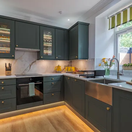 Beckside Cottage, Luxury Retreat With Garden, Park & Beck Views Holiday home *